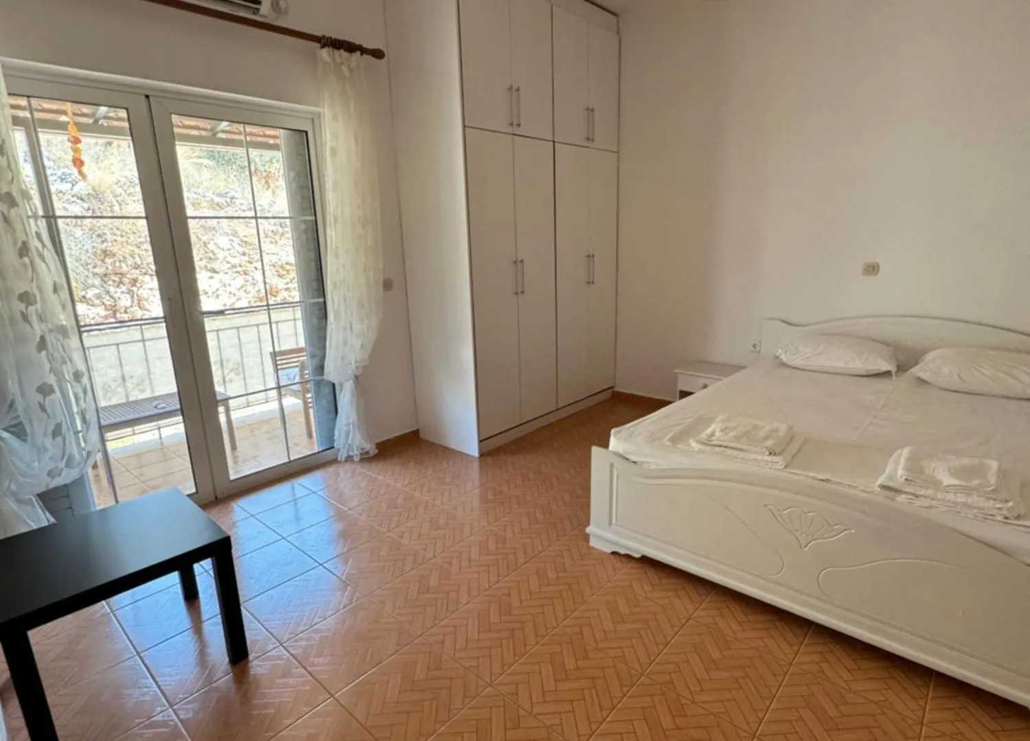 Guest house Vila Isufi Sarande Albania